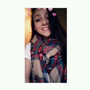 Meet your Posher, Bree alex